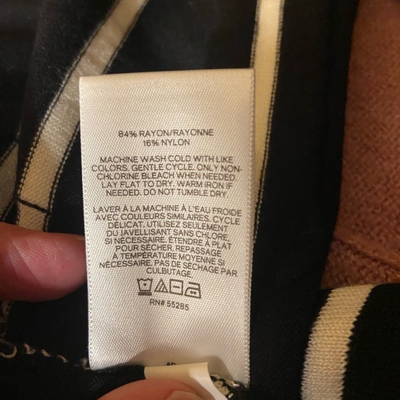 Express Black and White Striped Long Cardigan NWT Size Small - Picture 6 of 7